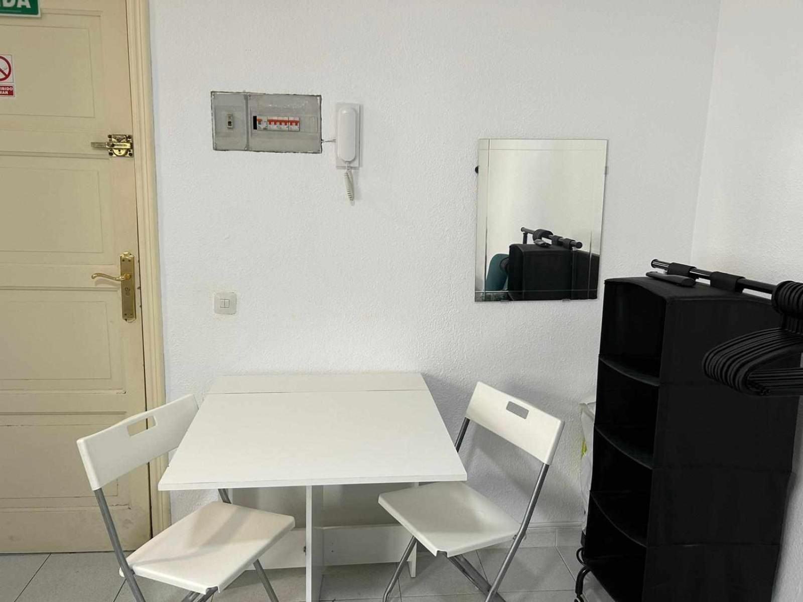 Estudio En Plaza Callao Madrid Exterior photo